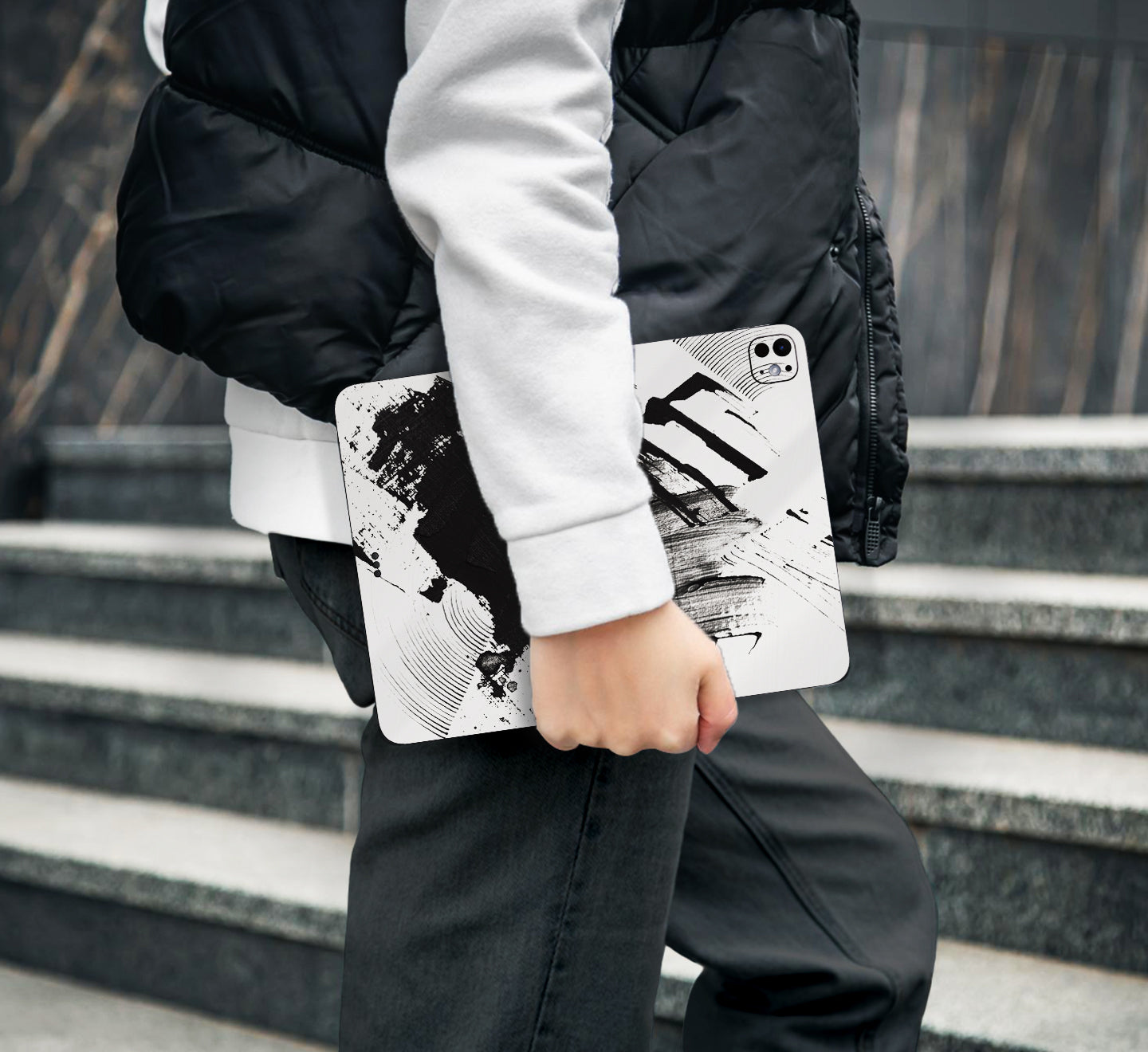 Collection Page Ipad 16 Pro Grip and Style You Can Feel_black_noir