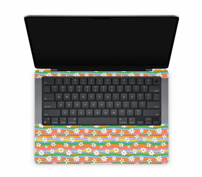MacBook Pro 14" (2025, M5) skin, Daisy Drift, inside skin