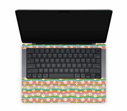 MacBook Pro 14" (2025, M5) skin, Daisy Drift, inside skin